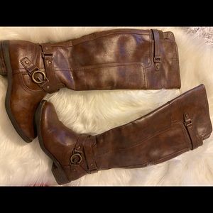 Guess boots